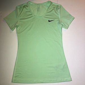 Mint Nike Pro shirt size medium